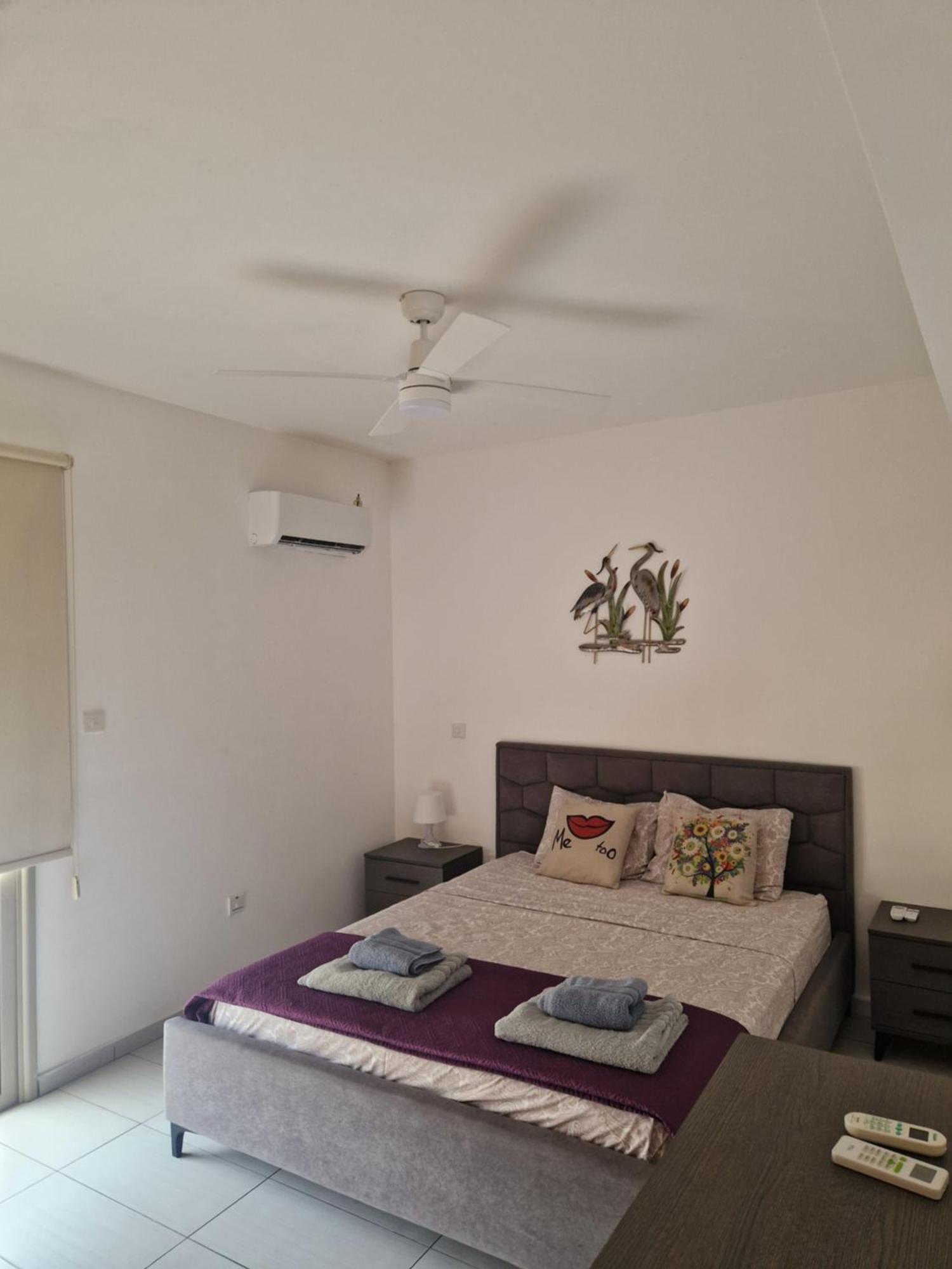 Pernera 33 Beach House プロタラス エクステリア 写真