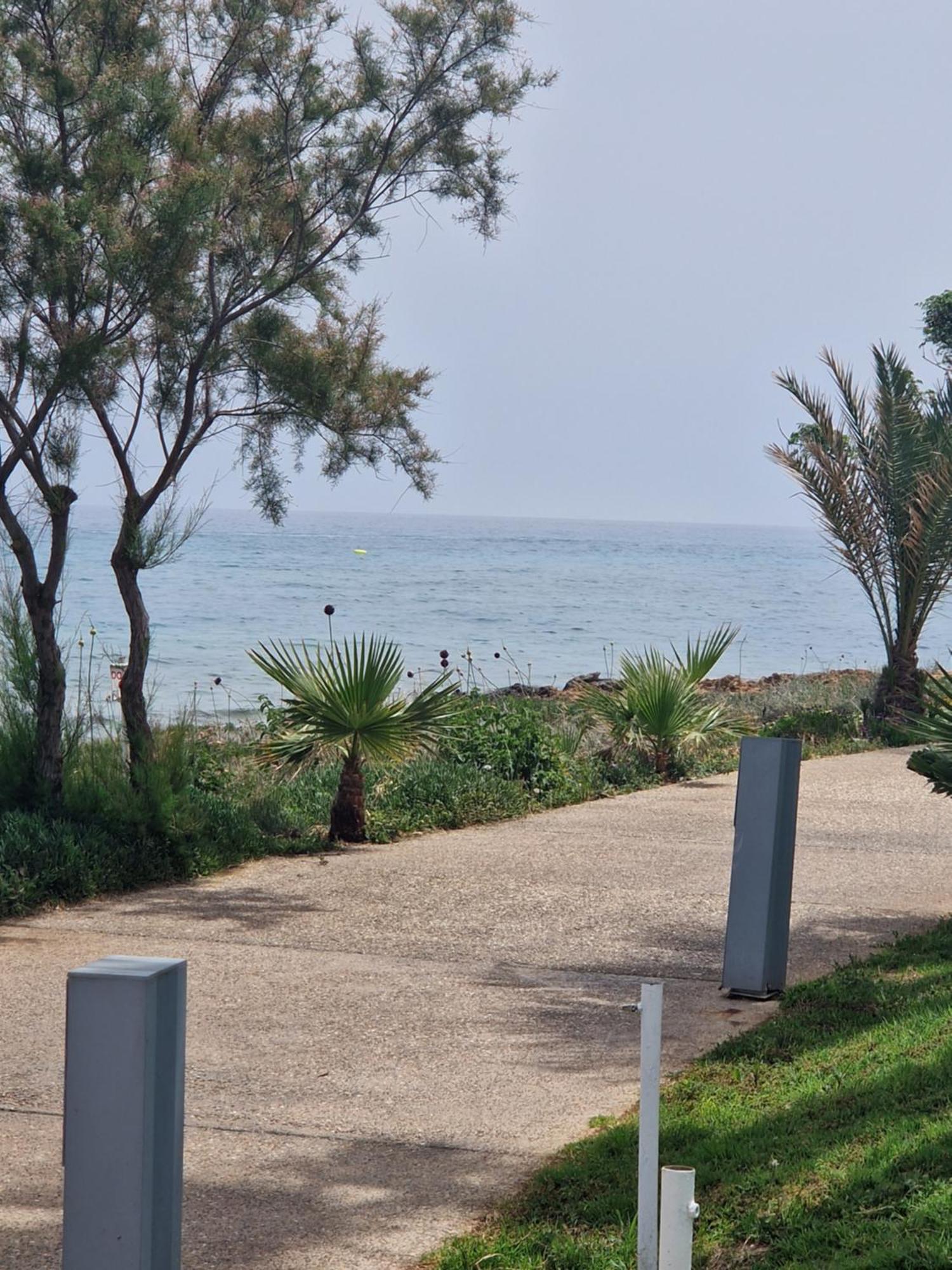 Pernera 33 Beach House プロタラス エクステリア 写真